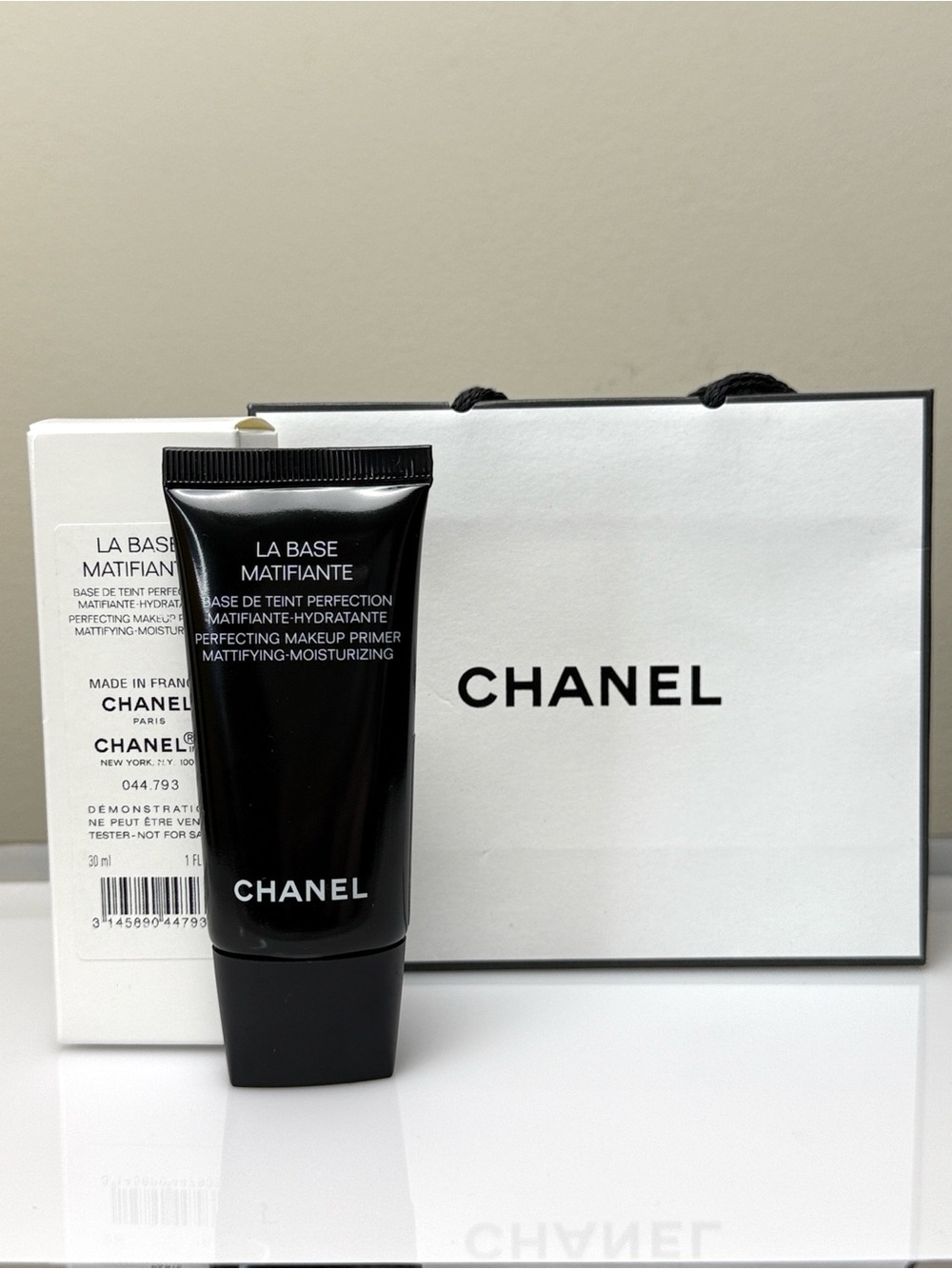 CHANEL • La Base Matte Primer - Picture 8 of 8